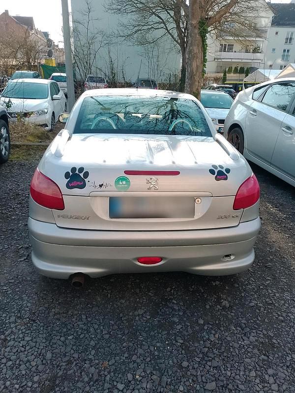 Gebraucht Peugeot 206 CC 136 PS (100 kW) 2002 Silber Cabrio