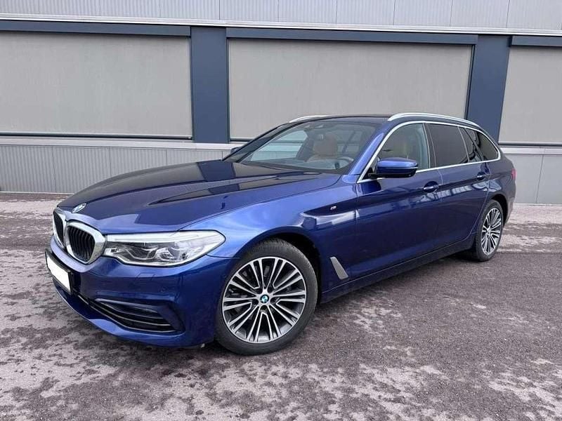 Gebraucht BMW 520 Exclusive 190 PS (139 kW) 2018 Blau Kombi