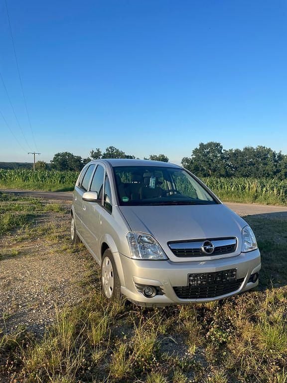 Silber Gebraucht 2007 Opel Meriva Van / Kleinbus | 2.550 € (Guter Preis) - Bild 1/4