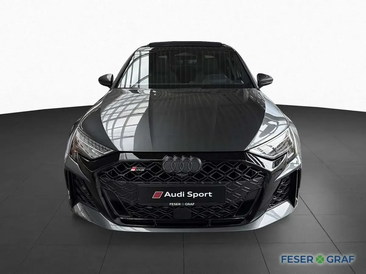 Neu Audi RS3 Ambiente 400 PS (294 kW) 2026 Grau Limousine