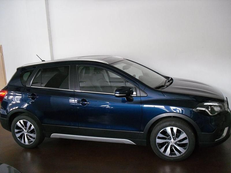 Blau Gebraucht 2017 Suzuki SX4 S-Cross Comfort+ SUV | 16.450 € (Fairer Preis) - Bild 1/4