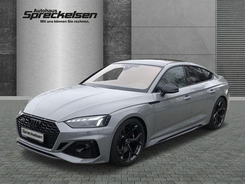 Grau Neu 2024 Audi RS5 Sportback Sport Limousine | 115.620 € - Bild 1/4