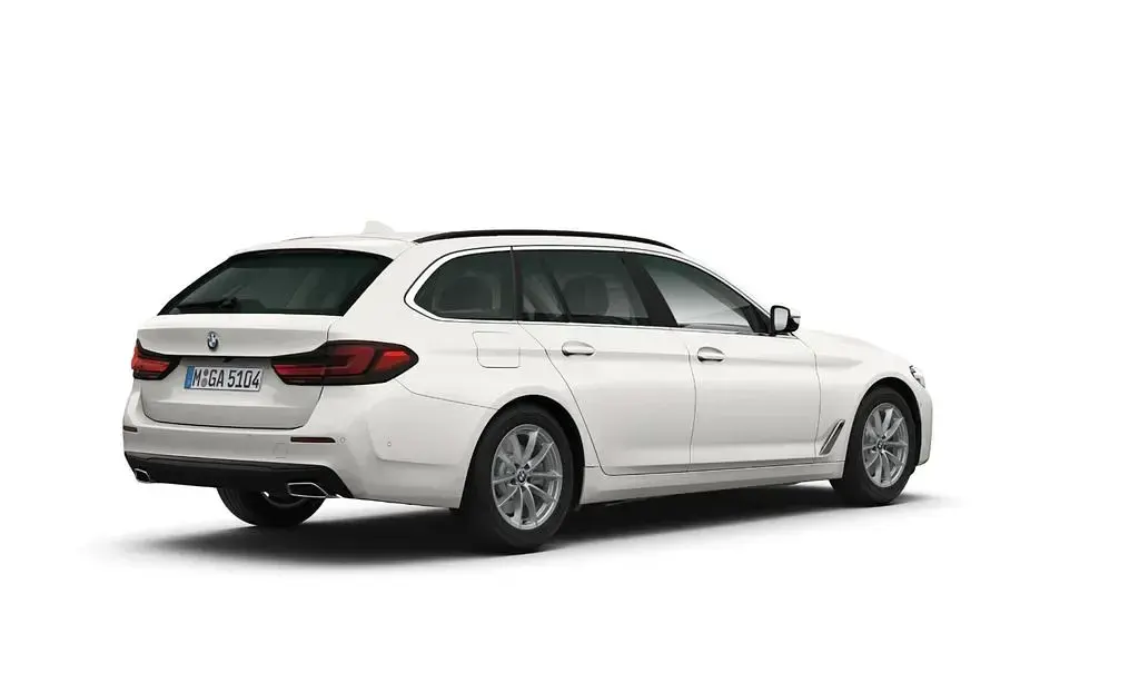 Gebraucht BMW 530 286 PS (210 kW) 2023 Weiß Kombi
