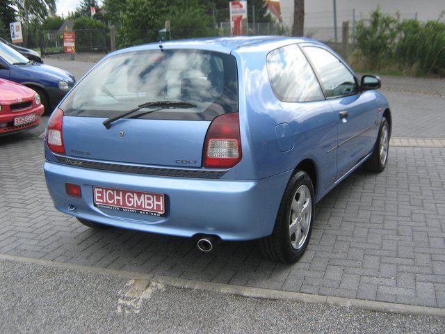 Gebraucht Mitsubishi Colt 75 PS (55 kW) 2000 Blau metallic Van / Kleinbus