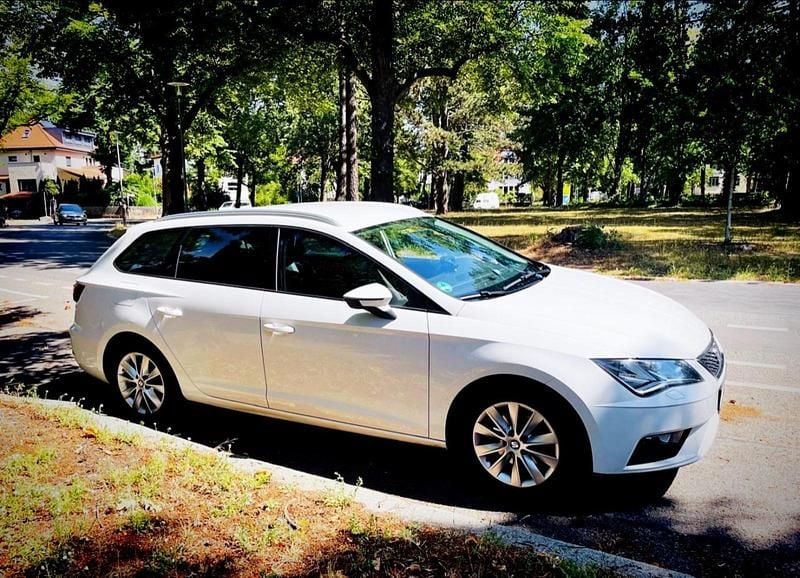 Weiß Gebraucht 2019 Seat Leon Kombi | 8.200 € (Superpreis) - Bild 1/4