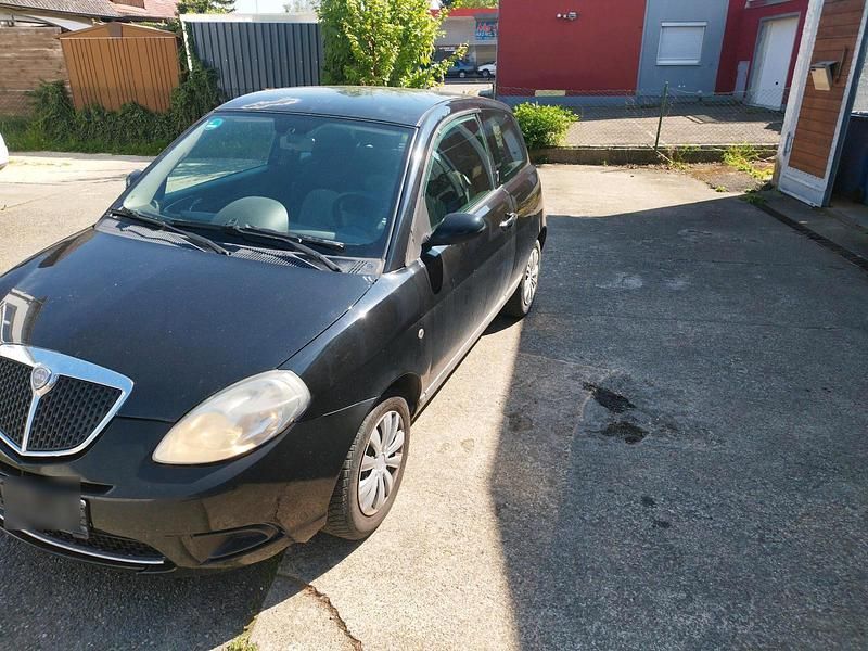 Gebraucht Lancia Ypsilon 60 PS (44 kW) 2007 Schwarz Kleinwagen