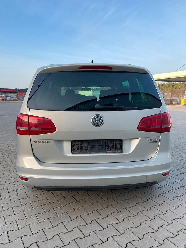Gebraucht VW Sharan 140 PS (102 kW) 2010 Silber Van / Kleinbus
