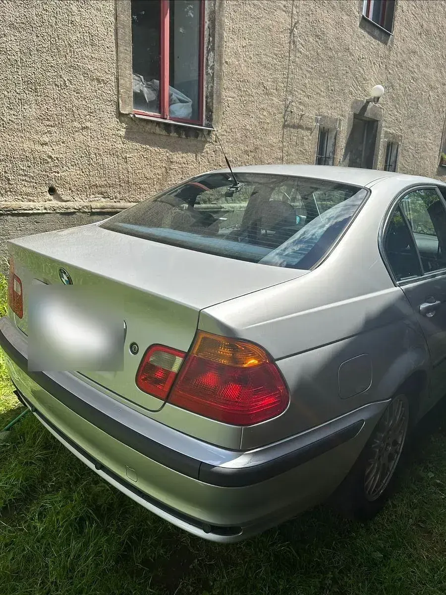 Gebraucht BMW 323 170 PS (125 kW) 1999 Silber Limousine