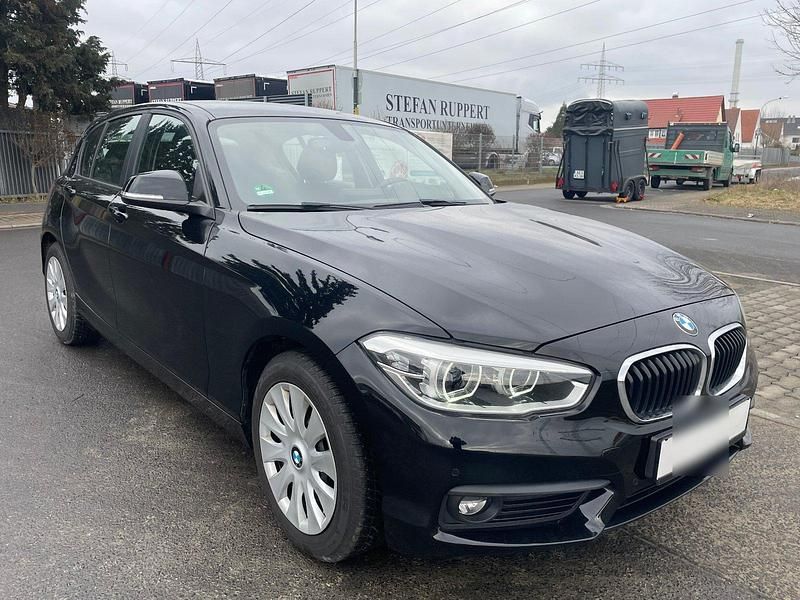 Gebraucht BMW 118 Sport Line 136 PS (100 kW) 2016 Schwarz Kleinwagen