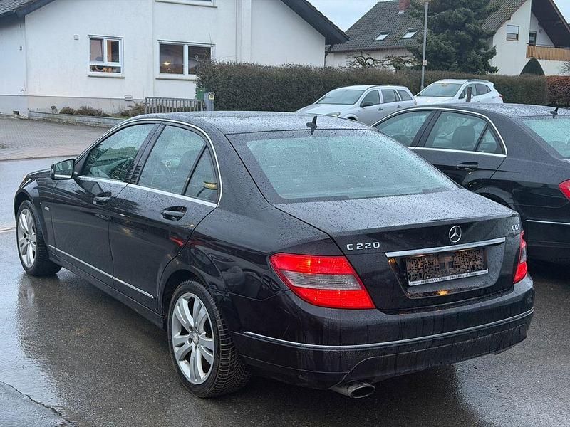 Gebraucht Mercedes C220 170 PS (125 kW) 2009 Schwarz Limousine