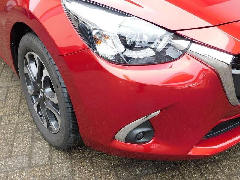 Gebraucht Mazda 2 Sky 90 PS (66 kW) 2019 Magmarot metallic Kleinwagen