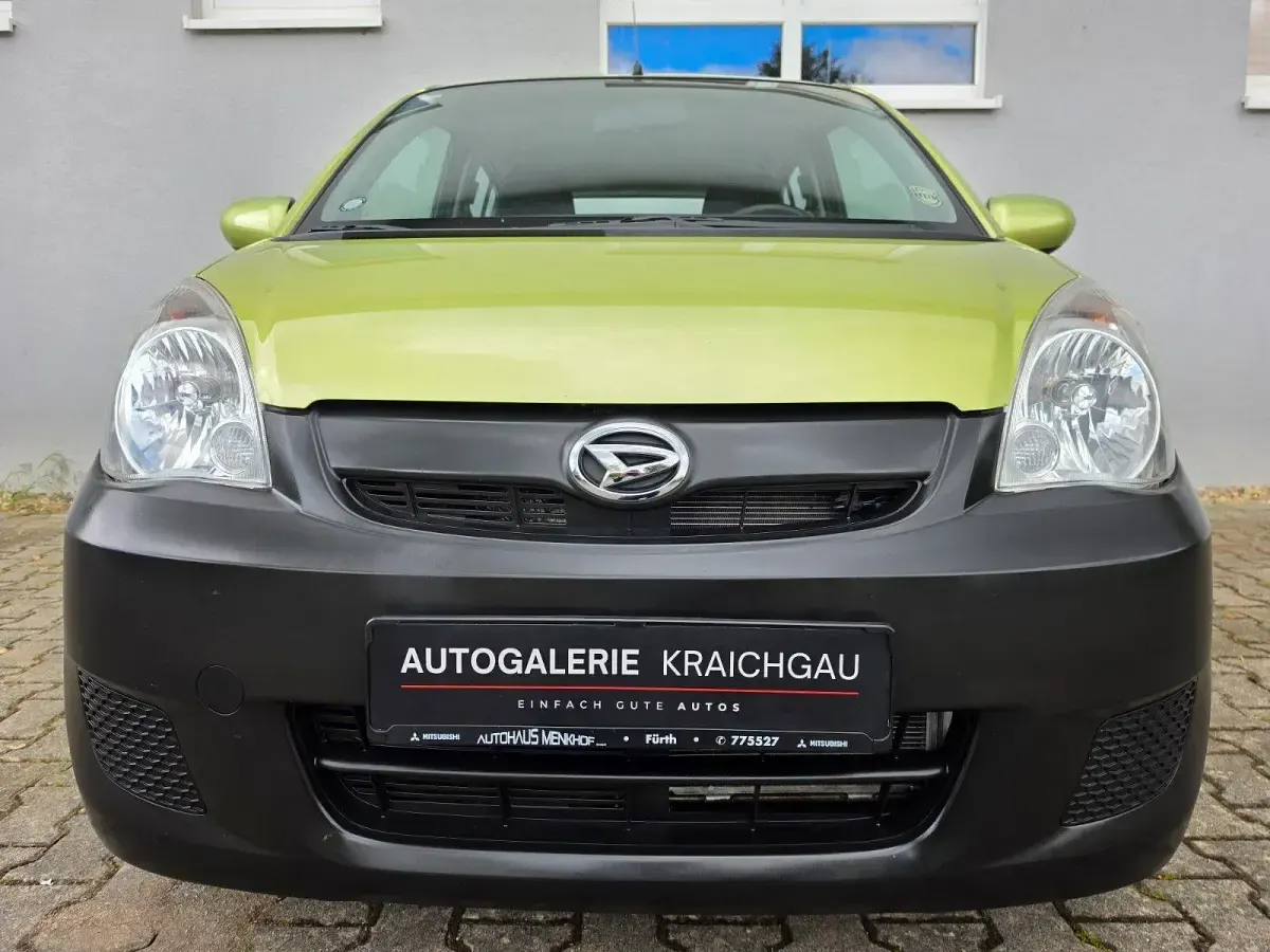 Gebraucht Daihatsu Cuore 69 PS (50 kW) 2009 Grün Kleinwagen