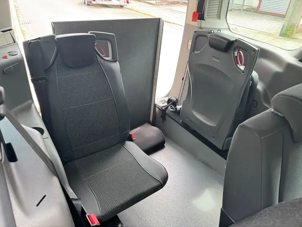 Gebraucht Ford Transit Connect 101 PS (74 kW) 2019 Schwarz Van / Kleinbus