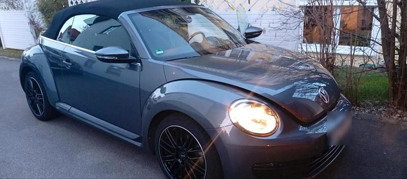 Gebraucht VW Beetle 105 PS (77 kW) 2012 Grau Kleinwagen