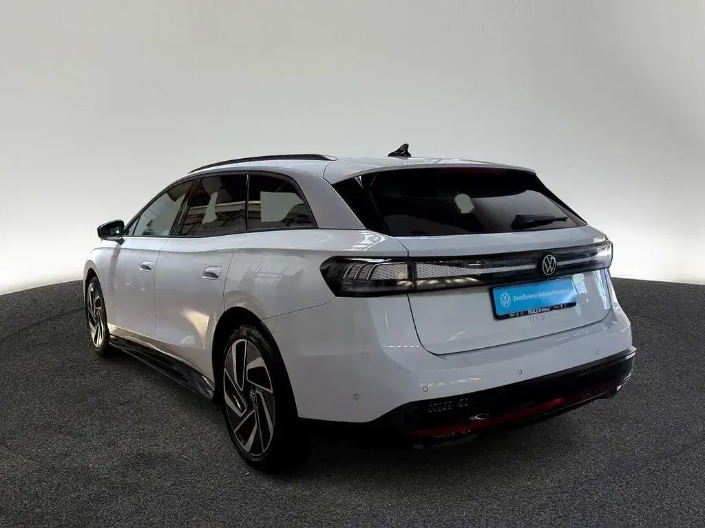 Gebraucht VW ID.7 Pro 210 kW (286 PS) 2025 Gletscherweiß metallic Kombi