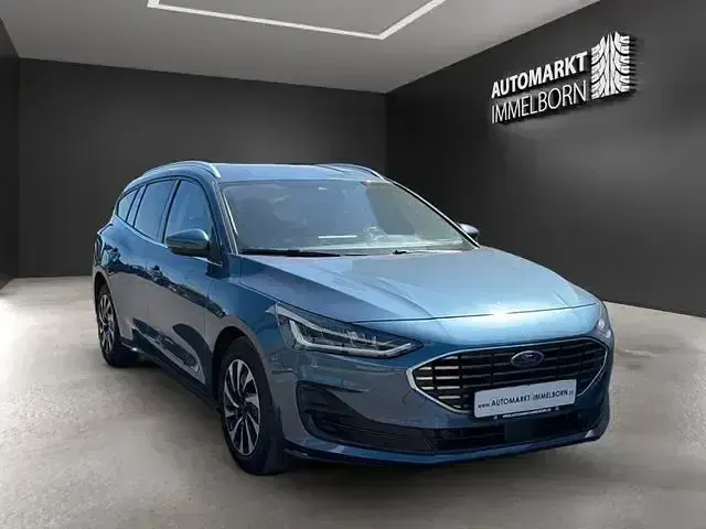 Gebraucht Ford Focus Titanium 116 PS (85 kW) 2023 Blau Limousine