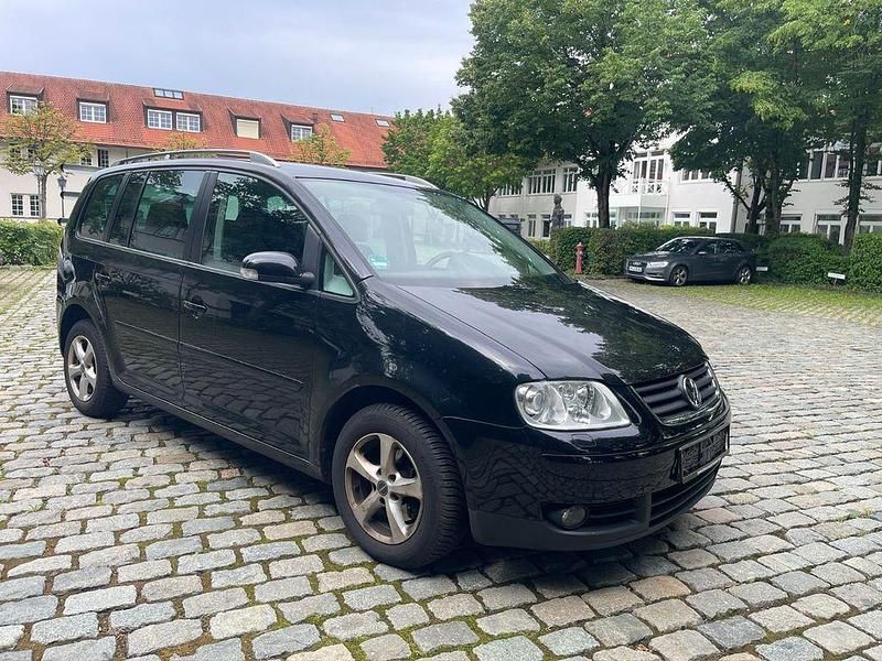 Schwarz Gebraucht 2006 VW Touran Highline Van / Kleinbus | 1.700 € (Guter Preis) - Bild 1/4