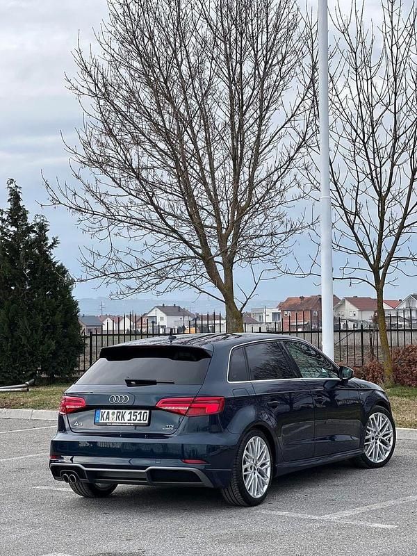 Schwarz Gebraucht 2018 Audi A3 Sport Limousine | 11.500 € (Superpreis) - Bild 1/4