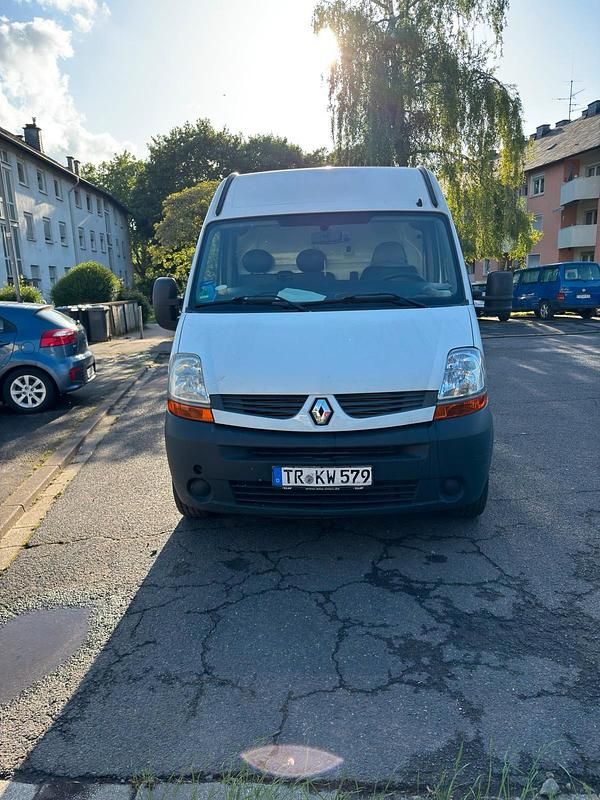 Weiß Gebraucht 2009 Renault Master Limousine | 6.500 € - Bild 1/4