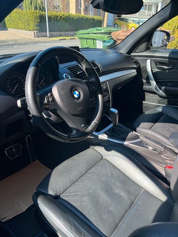 Gebraucht BMW 120 Shadowline 177 PS (130 kW) 2010 Schwarz Kleinwagen