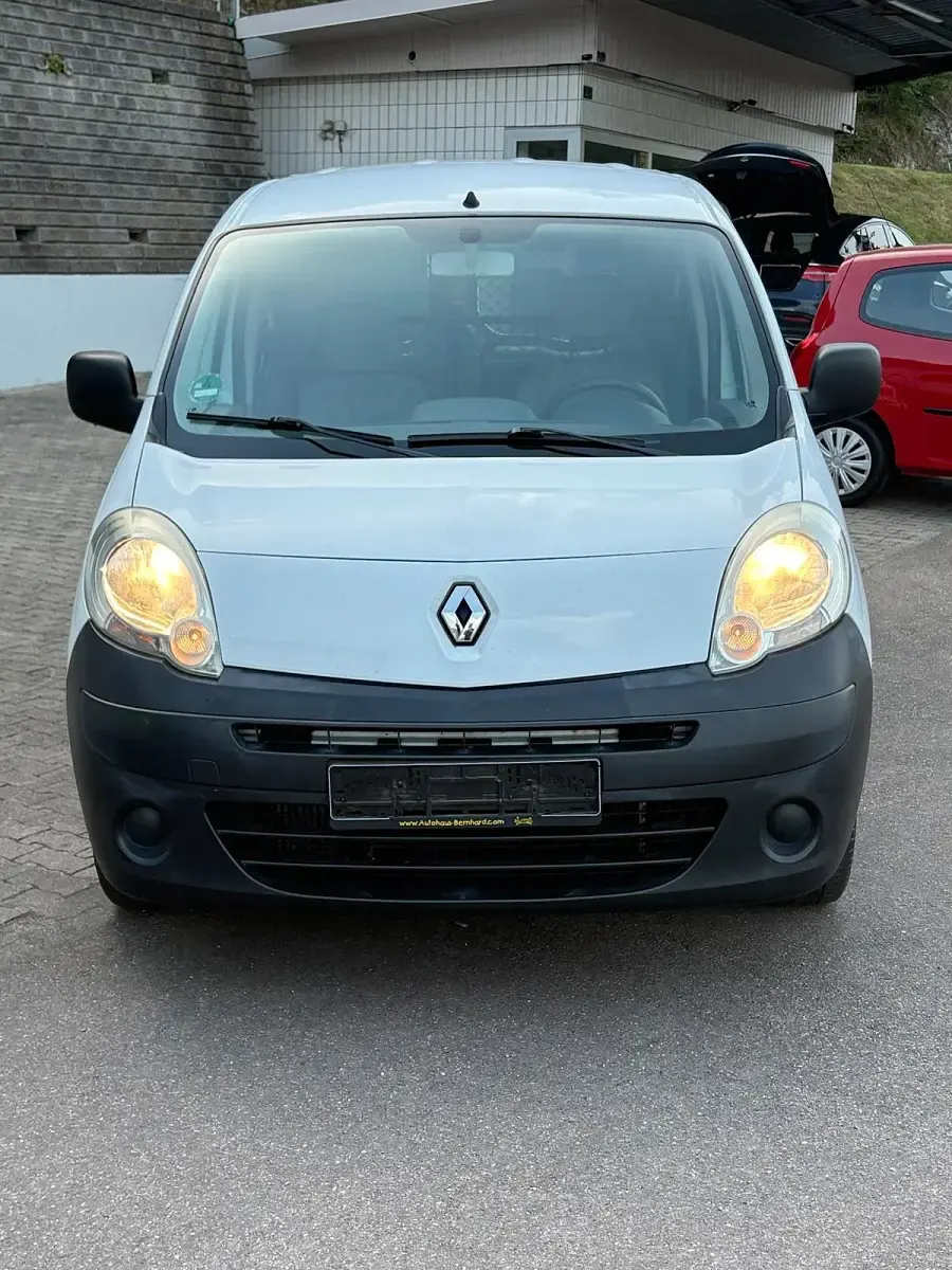 Używany Renault Kangoo 86 KM (63 kW) 2009 Biały Pickup