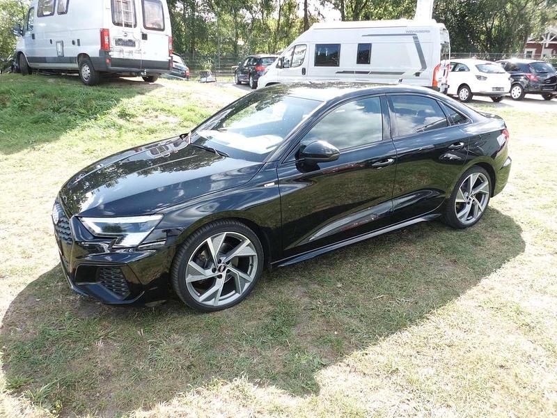 Schwarz Gebraucht 2021 Audi A3 S-Line Limousine | 23.999 € (Fairer Preis) - Bild 1/4
