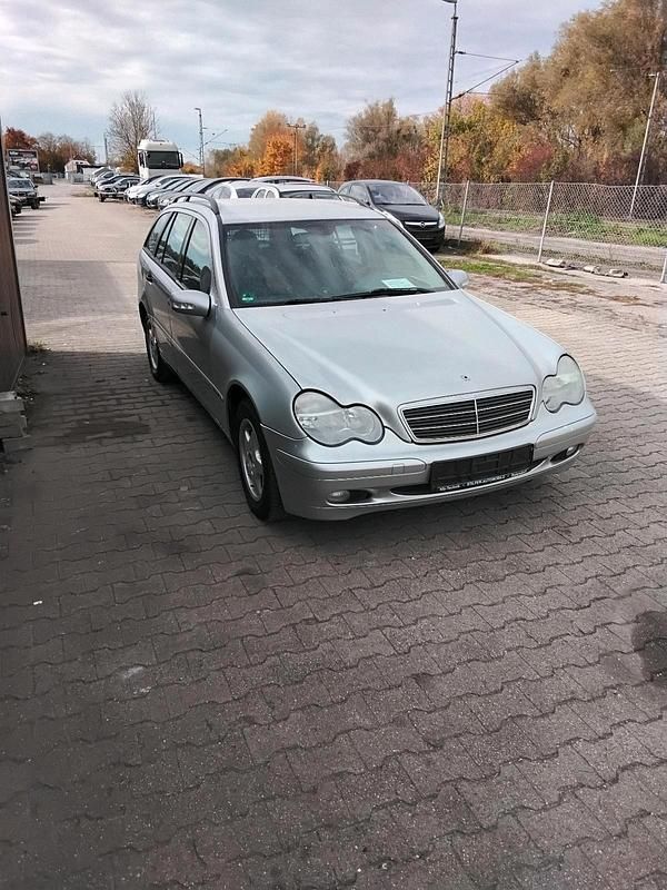 Silber Gebraucht 2004 Mercedes C180 Kombi | 1.750 € (Guter Preis) - Bild 1/4