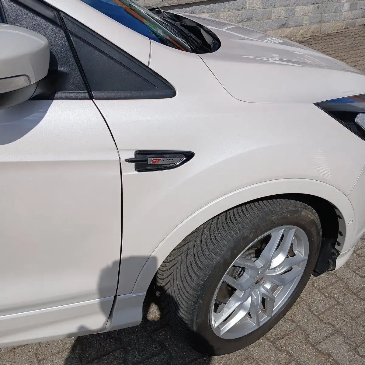 Gebraucht Ford Kuga ST-Line 180 PS (132 kW) 2019 Weiß SUV