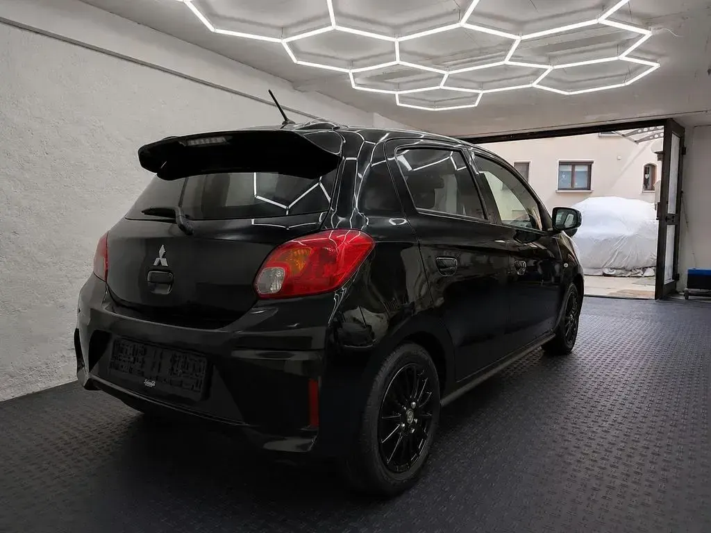 Gebraucht Mitsubishi Space Star Spirit 71 PS (52 kW) 2021 Schwarz Kleinwagen