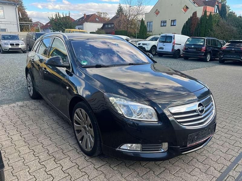 Karbonschw graphitschw midnigh Gebraucht 2009 Opel Insignia Sport Kombi | 4.990 € (Guter Preis) - Bild 1/4