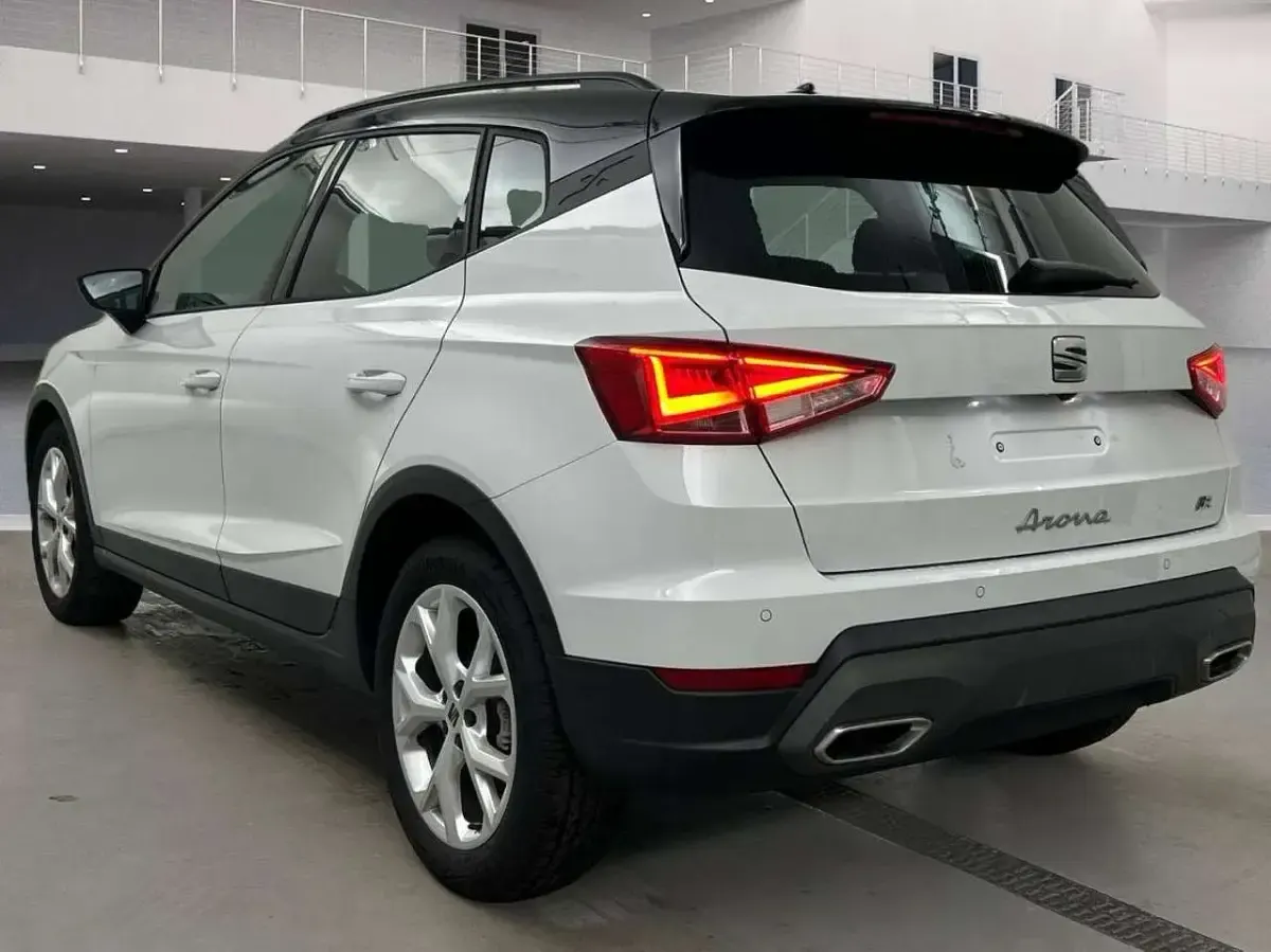 Gebraucht Seat Arona FR 116 PS (85 kW) 2025 "nevada" weiss SUV