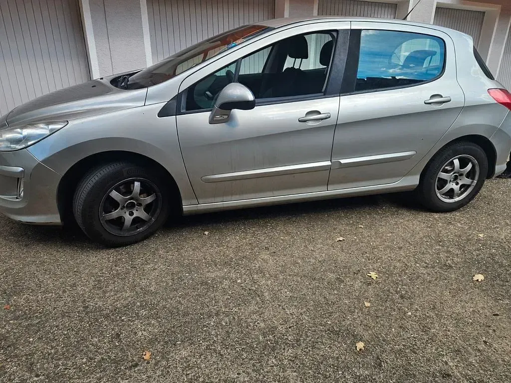 Gebraucht Peugeot 308 120 PS (88 kW) 2007 Silber Kleinwagen