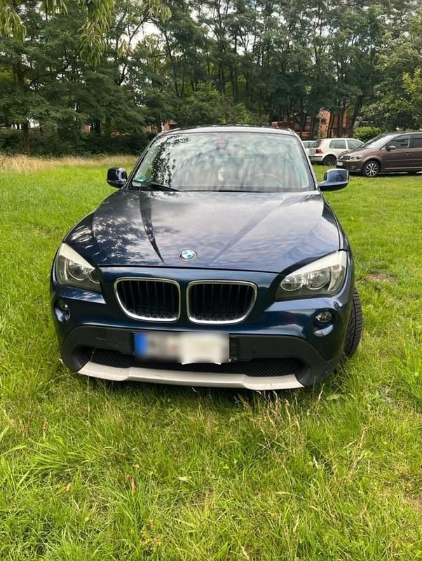 Gebraucht BMW X1 176 PS (129 kW) 2012 Blau SUV
