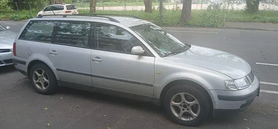 Gebraucht VW Passat 110 PS (80 kW) 1999 Silber Kombi