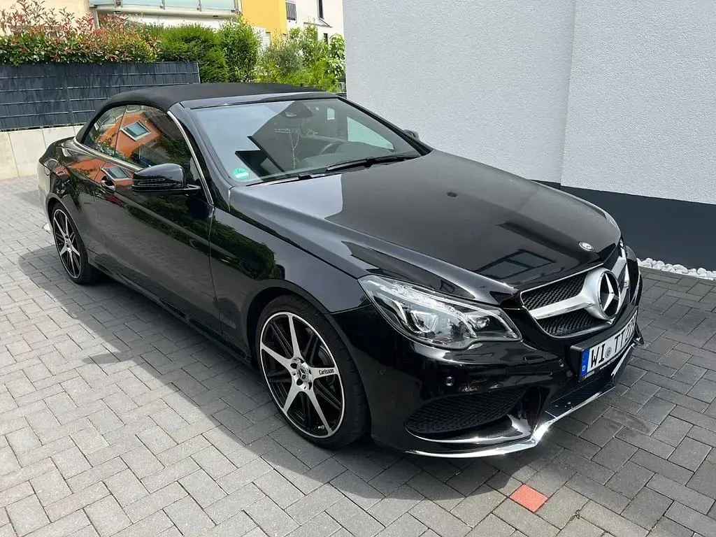 Gebraucht Mercedes E200 AMG line 184 PS (135 kW) 2016 Schwarz Cabrio