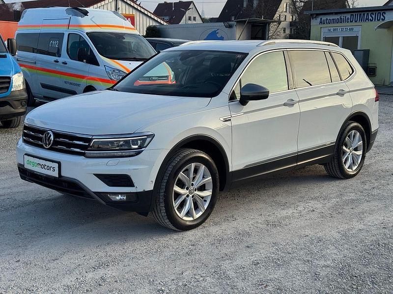 Weiß Gebraucht 2021 VW Tiguan Allspace Highline SUV | 21.990 € (Superpreis) - Bild 1/4