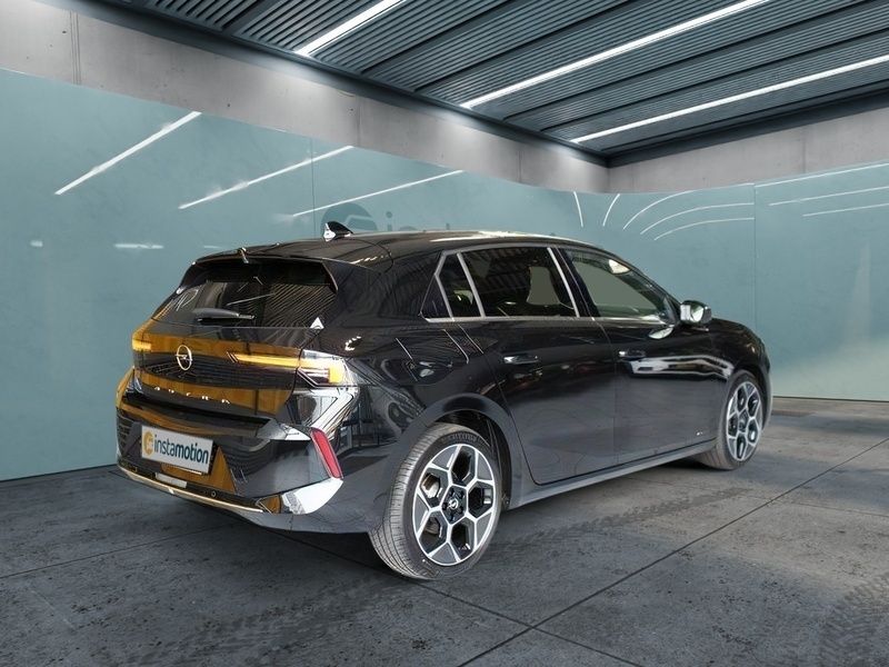 Gebraucht Opel Astra Ultimate 131 PS (96 kW) 2022 Schwarz Limousine