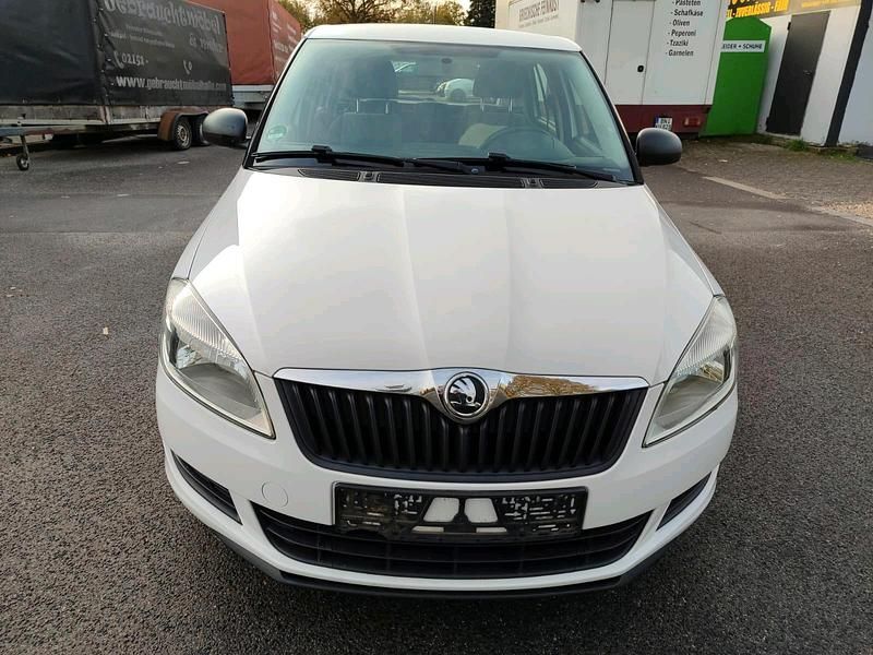 Candyweiss Gebraucht 2014 Skoda Fabia Active Kombi | 4.990 € (Etwas zu teuer) - Bild 1/4