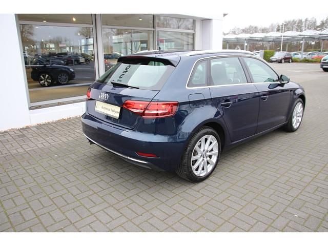 Usata Audi A3 Design 150 CV (110 kW) 2019 Blu Berlina