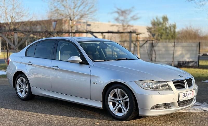 Gebraucht BMW 318 Advantage 143 PS (105 kW) 2008 Grau Limousine