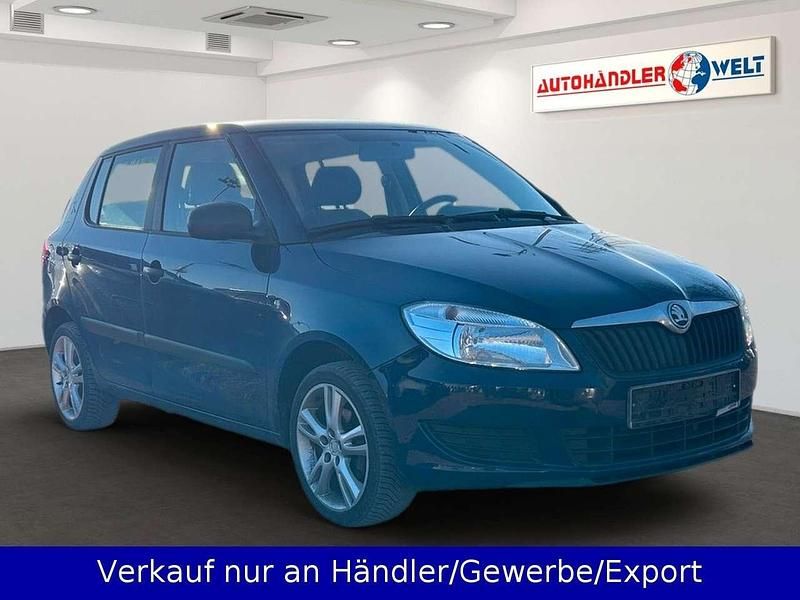 Gebraucht Skoda Fabia 60 PS (44 kW) 2013 Blau Limousine