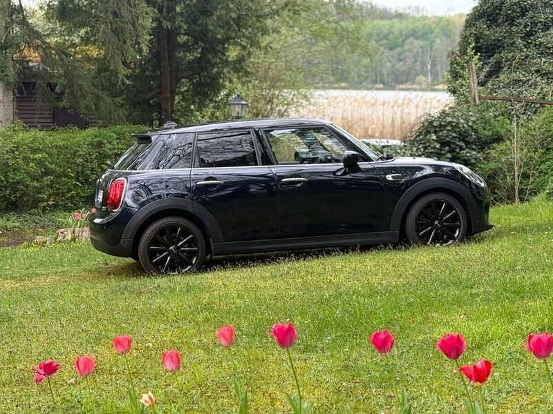 Blau Gebraucht 2020 Mini Cooper Kleinwagen | 21.000 € (Etwas zu teuer) - Bild 1/4