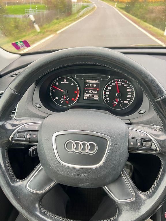 Gebraucht Audi Q3 Basis 150 PS (110 kW) 2015 Schwarz SUV