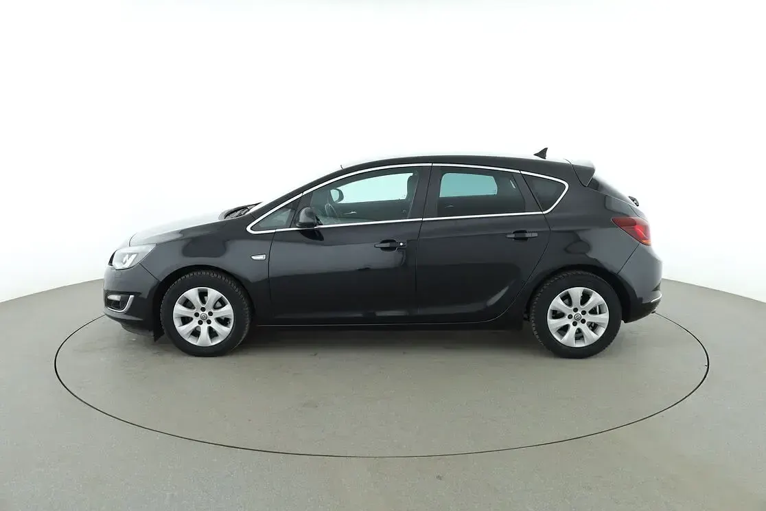 Second-hand Opel Astra Exklusiv 140 CP (102 kW) 2015 Negru Berlinǎ