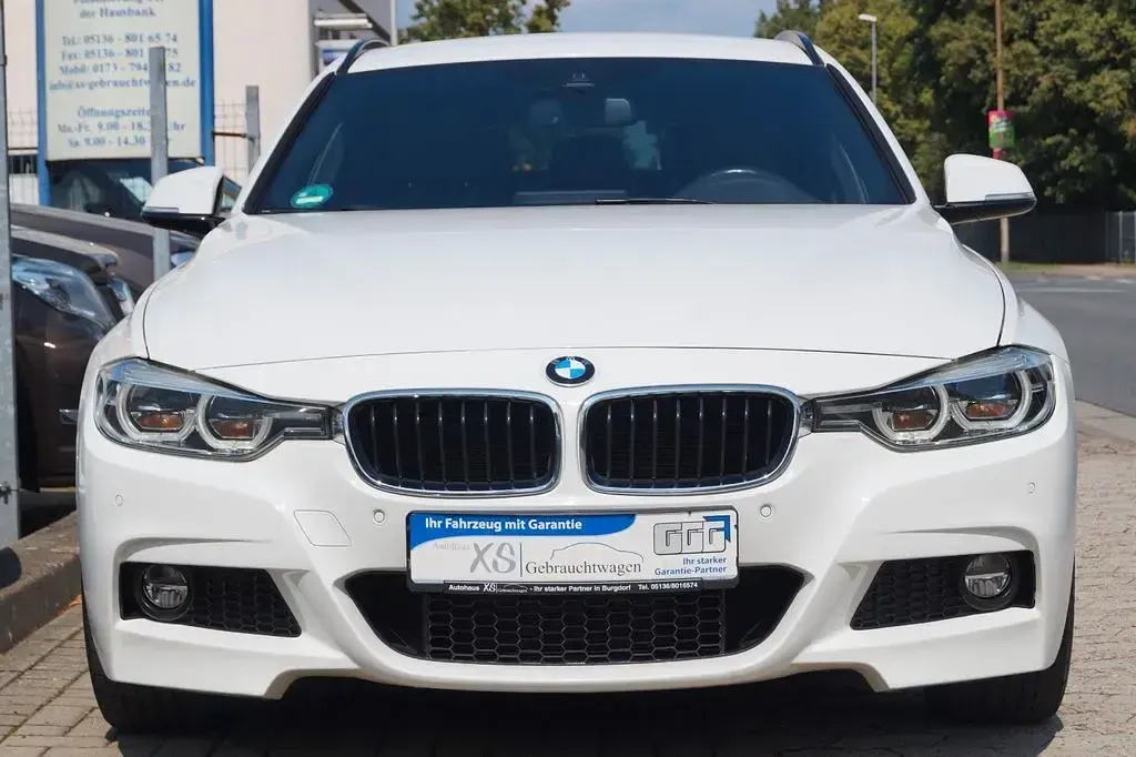 Gebraucht BMW 330 M Sport 252 PS (185 kW) 2015 Weiß Kombi