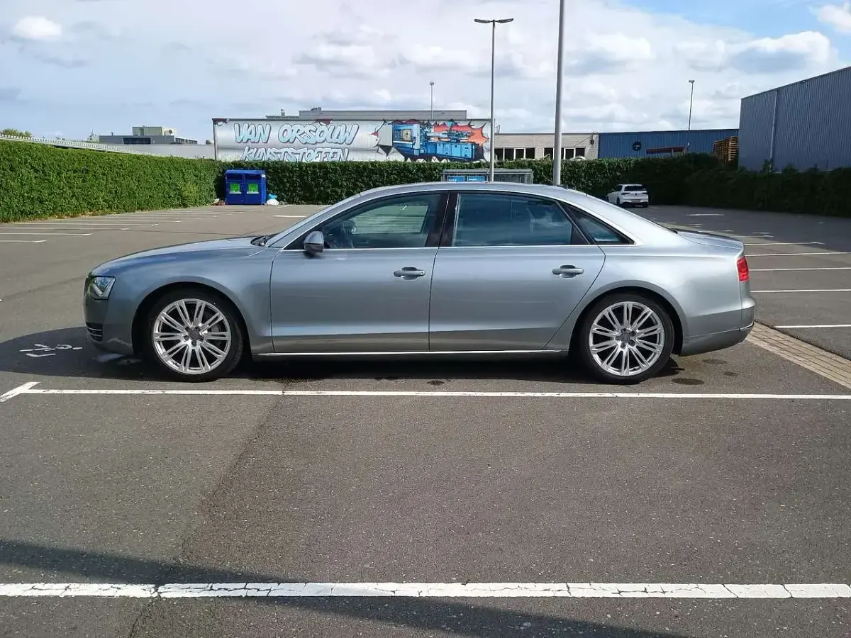 Gebraucht Audi A8L 371 PS (272 kW) 2012 Limousine