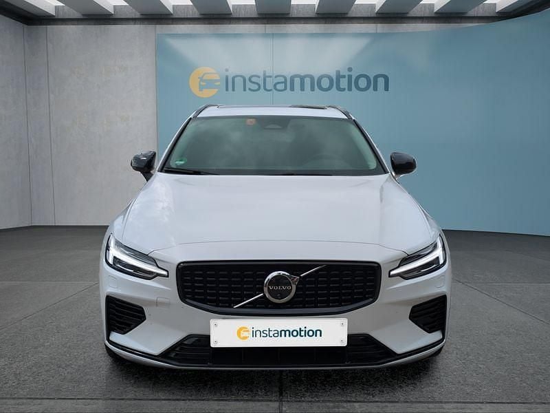 Gebraucht Volvo V60 Plus 455 PS (334 kW) 2025 Weiß Kombi