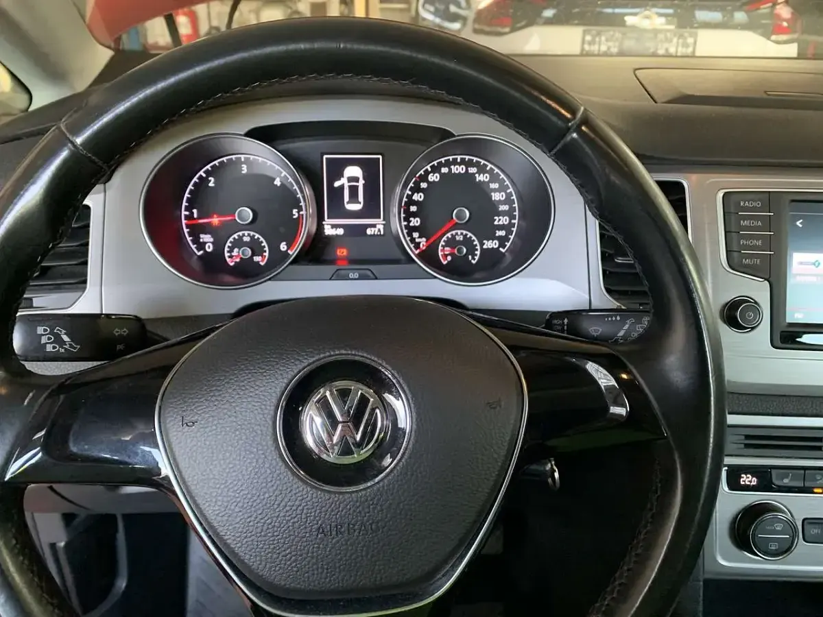 Gebraucht VW Golf VII Comfortline 150 PS (110 kW) 2016 Rot Kombi