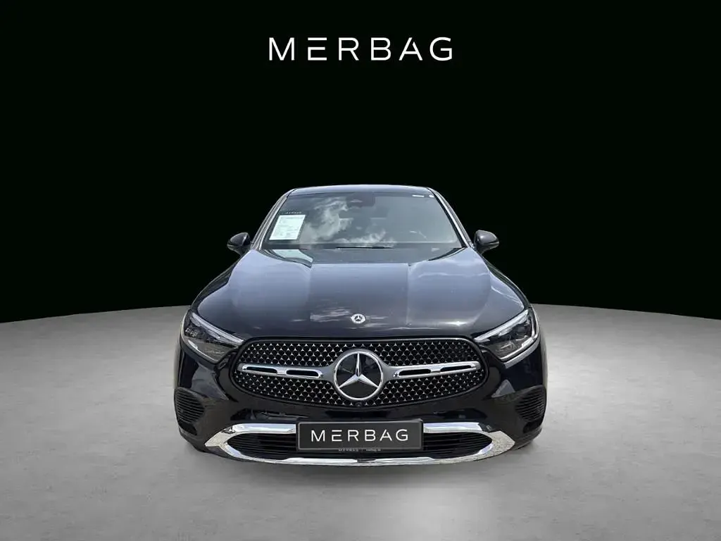 Gebraucht Mercedes GLC200 204 PS (150 kW) 2025 Metalliclack obsidianschwarz SUV
