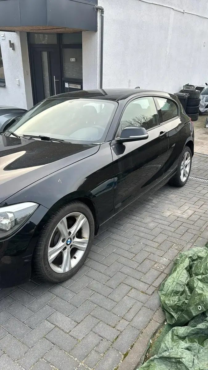 Gebraucht BMW 114 2012 Schwarz Kleinwagen